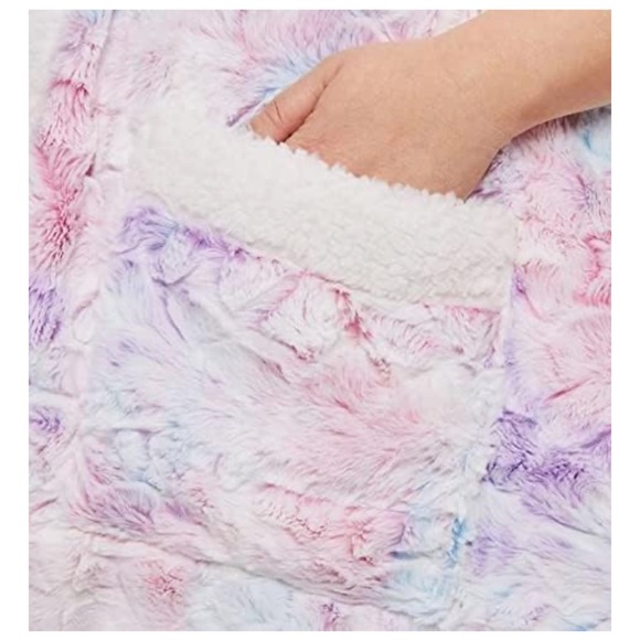 Members Mark Unicorn Cozy Plush Hooded Critter WRAP Animal - Picture 3 of 8